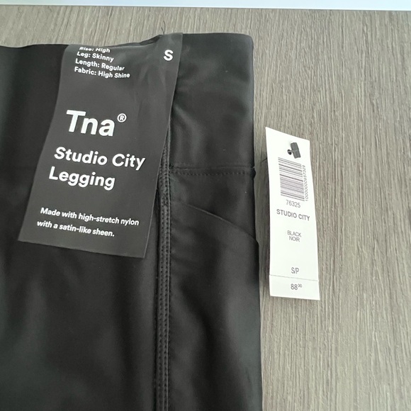 TNA Studio City Legging – Black, Size Small - Picture 3 of 7